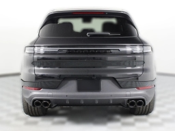 Porsche Cayenne S AWD 2026