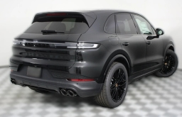 Porsche Cayenne S AWD 2026