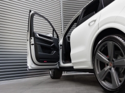 Porsche Cayenne S AWD 2026