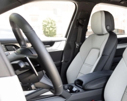 Porsche Cayenne S AWD 2026