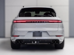 Porsche Cayenne S AWD 2026