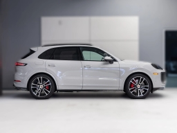 Porsche Cayenne S AWD 2026