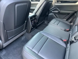 Porsche Cayenne S AWD 2026