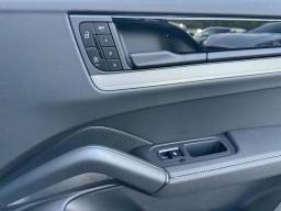 Porsche Cayenne S AWD 2026