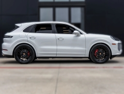 Porsche Cayenne S AWD 2026