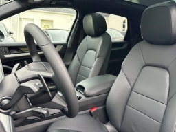 Porsche Cayenne S AWD 2026