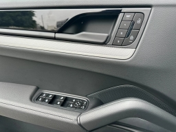 Porsche Cayenne S AWD 2026