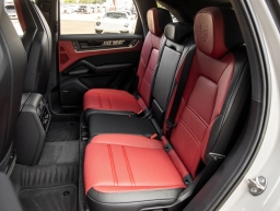 Porsche Cayenne S AWD 2026