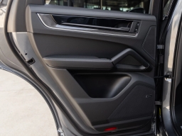 Porsche Cayenne S AWD 2026