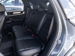 Porsche Cayenne S AWD 2026