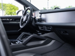 Porsche Cayenne S AWD 2026