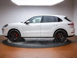 Porsche Cayenne S AWD 2026