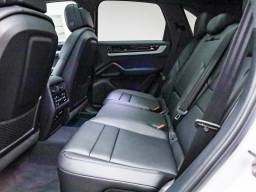 Porsche Cayenne S AWD 2026