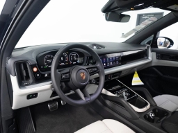 Porsche Cayenne S AWD 2026