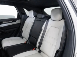 Porsche Cayenne S AWD 2026
