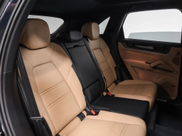 Porsche Cayenne S AWD 2026