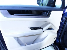 Porsche Cayenne S AWD 2026