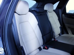 Porsche Cayenne S AWD 2026