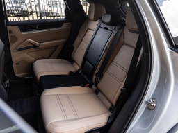 Porsche Cayenne S AWD 2026