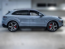 Porsche Cayenne S AWD 2026