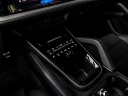 Porsche Cayenne S AWD 2026