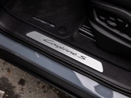 Porsche Cayenne S AWD 2026