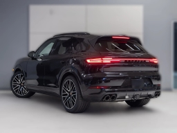 Porsche Cayenne S AWD 2026