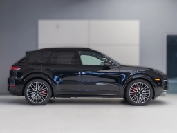 Porsche Cayenne S AWD 2026