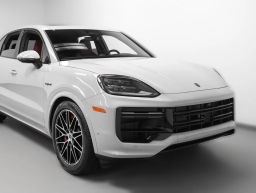 Porsche Cayenne Turbo E-Hybrid AWD 2026