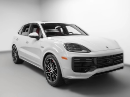 Porsche Cayenne Turbo E-Hybrid AWD 2026