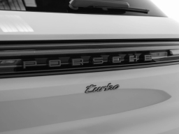 Porsche Cayenne Turbo E-Hybrid AWD 2026