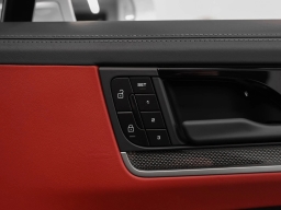 Porsche Cayenne Turbo E-Hybrid AWD 2026