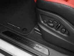 Porsche Cayenne Turbo E-Hybrid AWD 2026