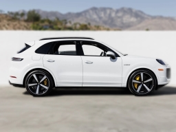 Porsche Cayenne Turbo E-Hybrid AWD 2026