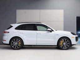 Porsche Cayenne Turbo E-Hybrid AWD 2026