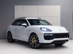 Porsche Cayenne Turbo E-Hybrid AWD 2026
