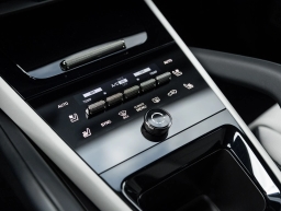 Porsche Cayenne Turbo E-Hybrid AWD 2026