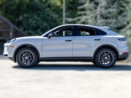 Porsche Cayenne Base Coupe AWD 2026