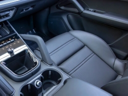 Porsche Cayenne Base Coupe AWD 2026