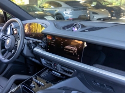 Porsche Cayenne Base Coupe AWD 2026