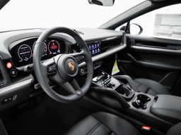 Porsche Cayenne Base Coupe AWD 2026
