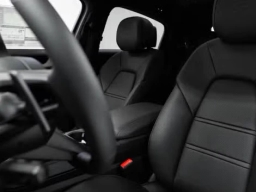Porsche Cayenne Base Coupe AWD 2026