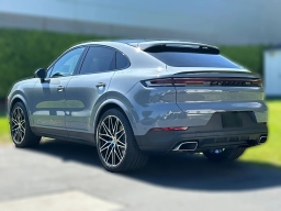 Porsche Cayenne Base Coupe AWD 2026