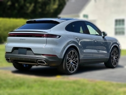 Porsche Cayenne Base Coupe AWD 2026