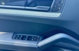 Porsche Cayenne Base Coupe AWD 2026