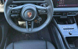 Porsche Cayenne Base Coupe AWD 2026
