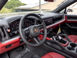 Porsche Cayenne Base Coupe AWD 2026