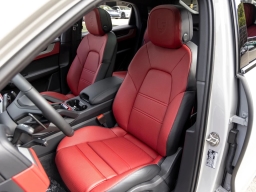 Porsche Cayenne Base Coupe AWD 2026
