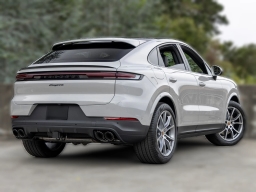Porsche Cayenne Base Coupe AWD 2026