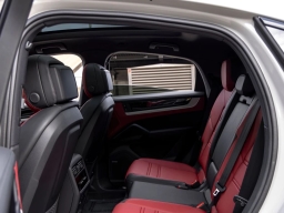 Porsche Cayenne Base Coupe AWD 2026